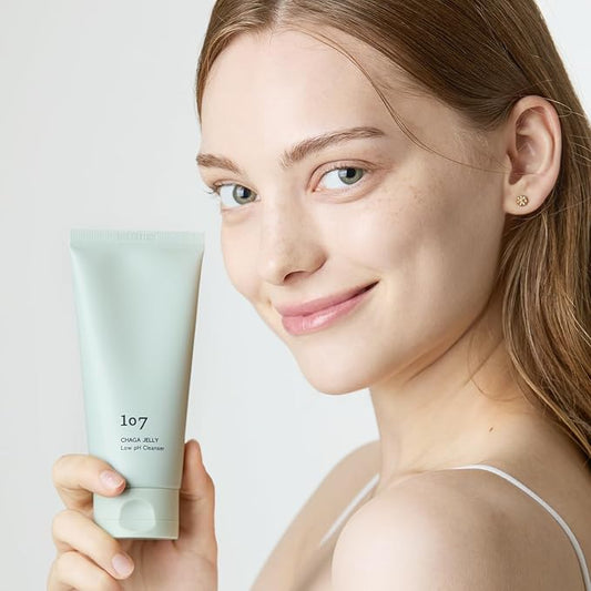 107 Gentle Gel Cleanser, Low pH, Non-Stripping Cleanser for Sensitive Skin, Enriched with Antioxidant & Calming Ingredients, Korean Beauty (4.0 fl oz)